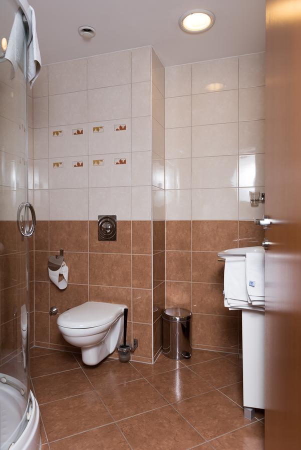 Hotel Breitenlee Виена Екстериор снимка